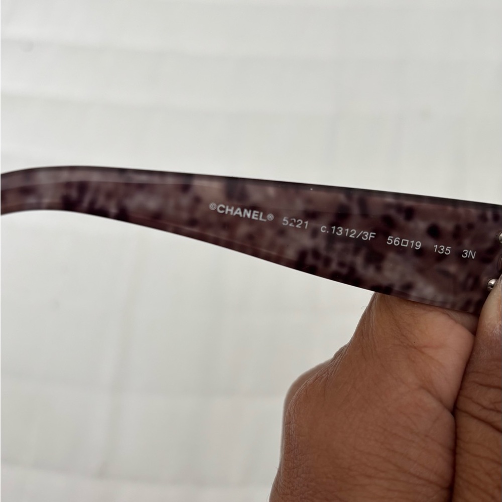 CHANEL Black Sunglasses with Silver Logo - Picture 6 of 6